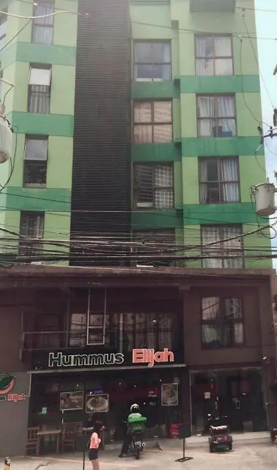 Spacious Studio Apartment B201 Manila