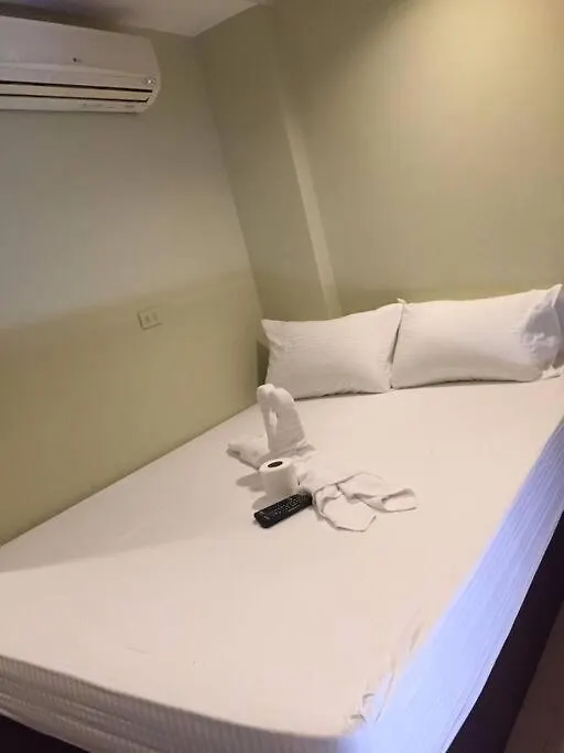 Spacious Studio Apartment B201 马尼拉